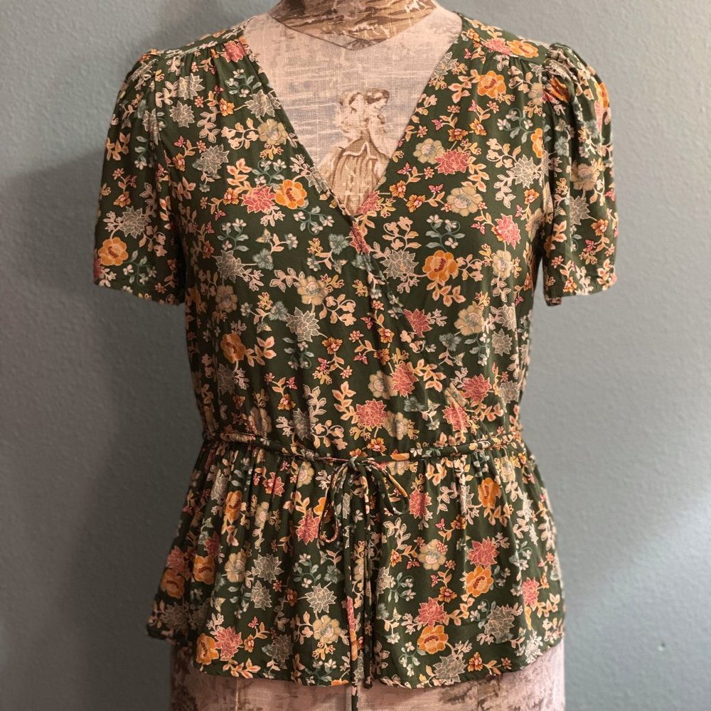 Loft  pepulum floral top- green floral- Small
